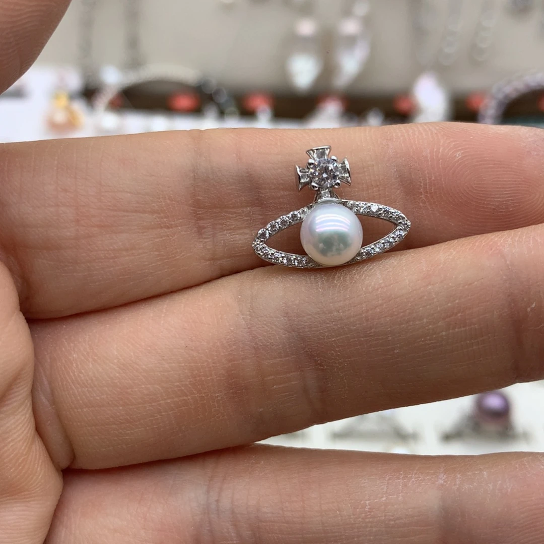 云***朵银S925镶嵌淡水珍珠吊坠(赠链)