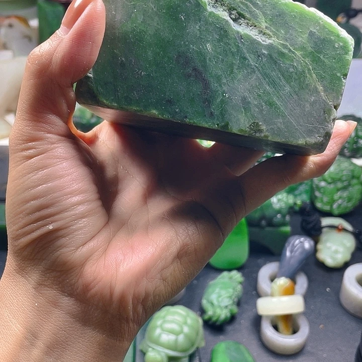 和田玉未镶嵌珠宝半成品