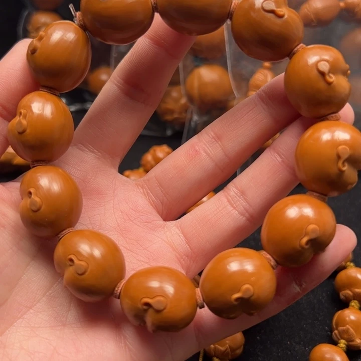 用***3吊坠橄榄核19开心