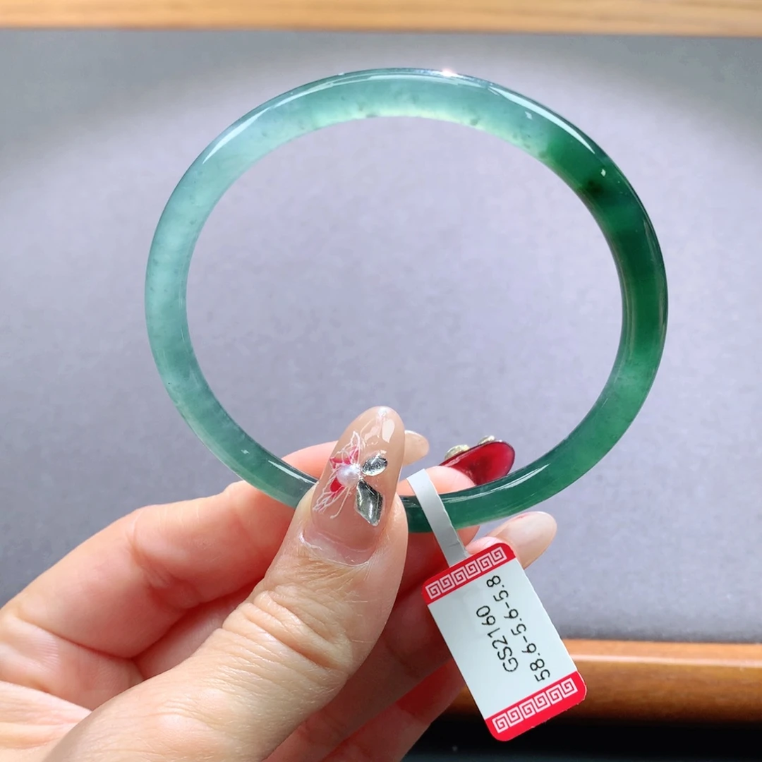 翡翠手镯未镶嵌天然翡翠手镯叮当镯