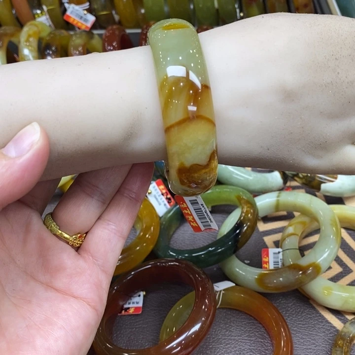 未镶嵌蛇纹石玉手镯