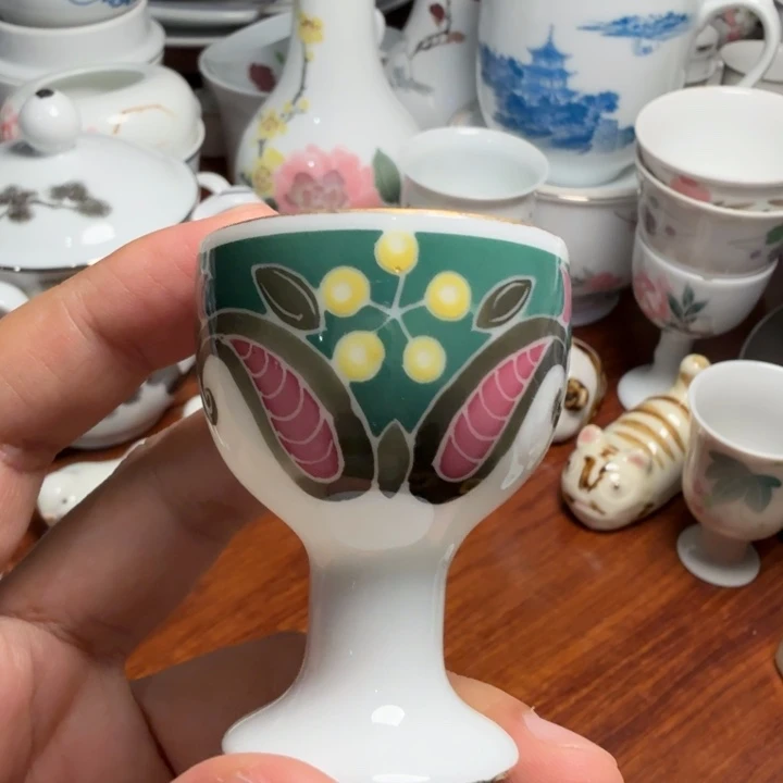 醴陵手绘大球泥小酒杯孤品