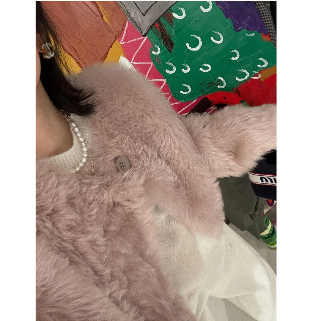 超显白的脏脏粉进口托卡外套 J24W649