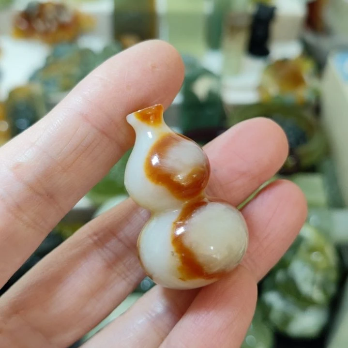 岫玉未镶嵌葫芦款式