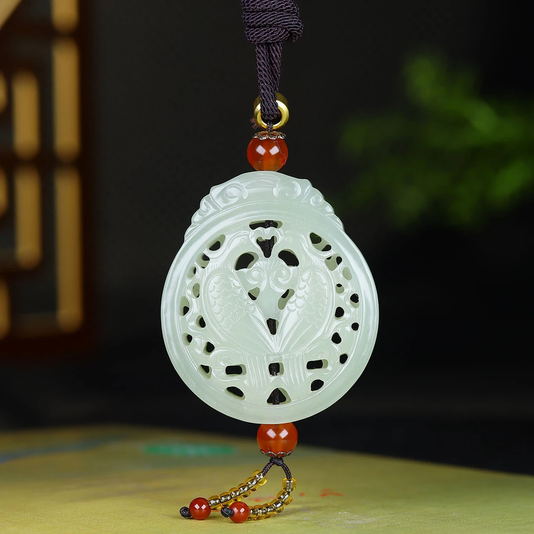 1020163和田玉年年有余玉佩