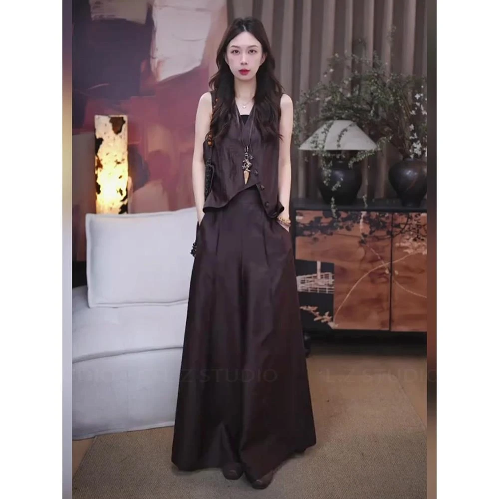 酷飒拽姐穿搭别致独特设计感马夹垂坠感阔腿裤2025年夏季两件套装