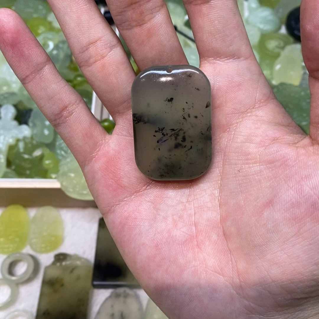 岫玉未镶嵌吊坠(不含链)