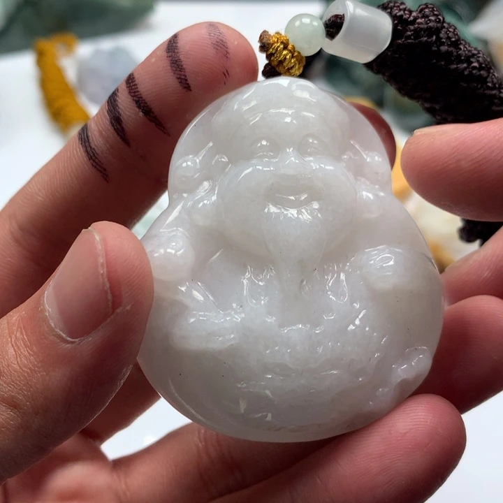 翡翠未镶嵌颈饰保真天然a货翡翠