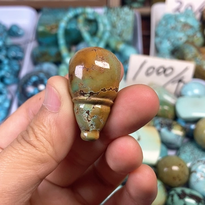 绿松石未镶嵌颈饰