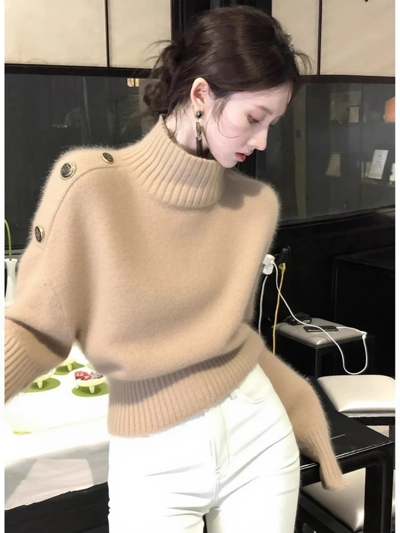 2025绝美秋冬气质氛围感轻熟漂亮时尚淡人高知穿搭卡其色毛衣上衣