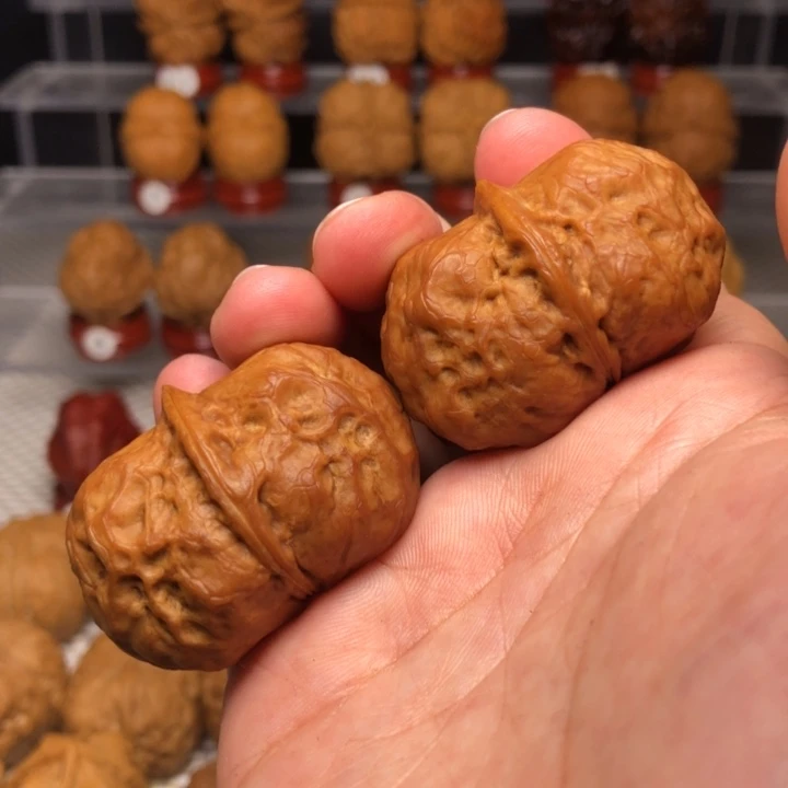 把件文玩核桃34小坦克