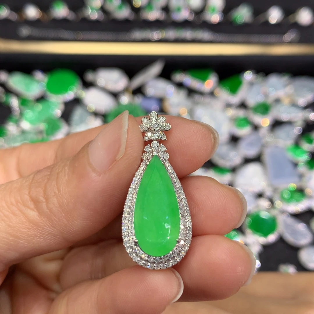 翡翠18K金镶嵌吊坠(不含链)