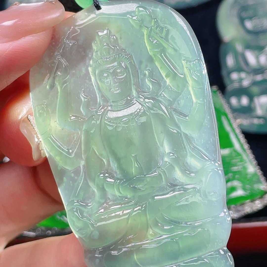 翡翠未镶嵌颈饰6，