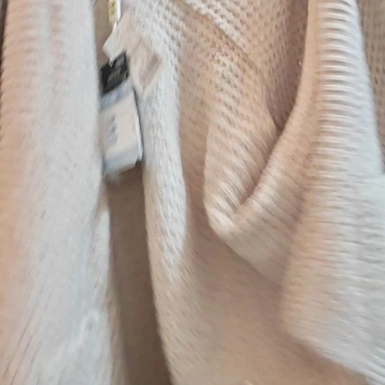 卡其色绵羊毛毛衣外套