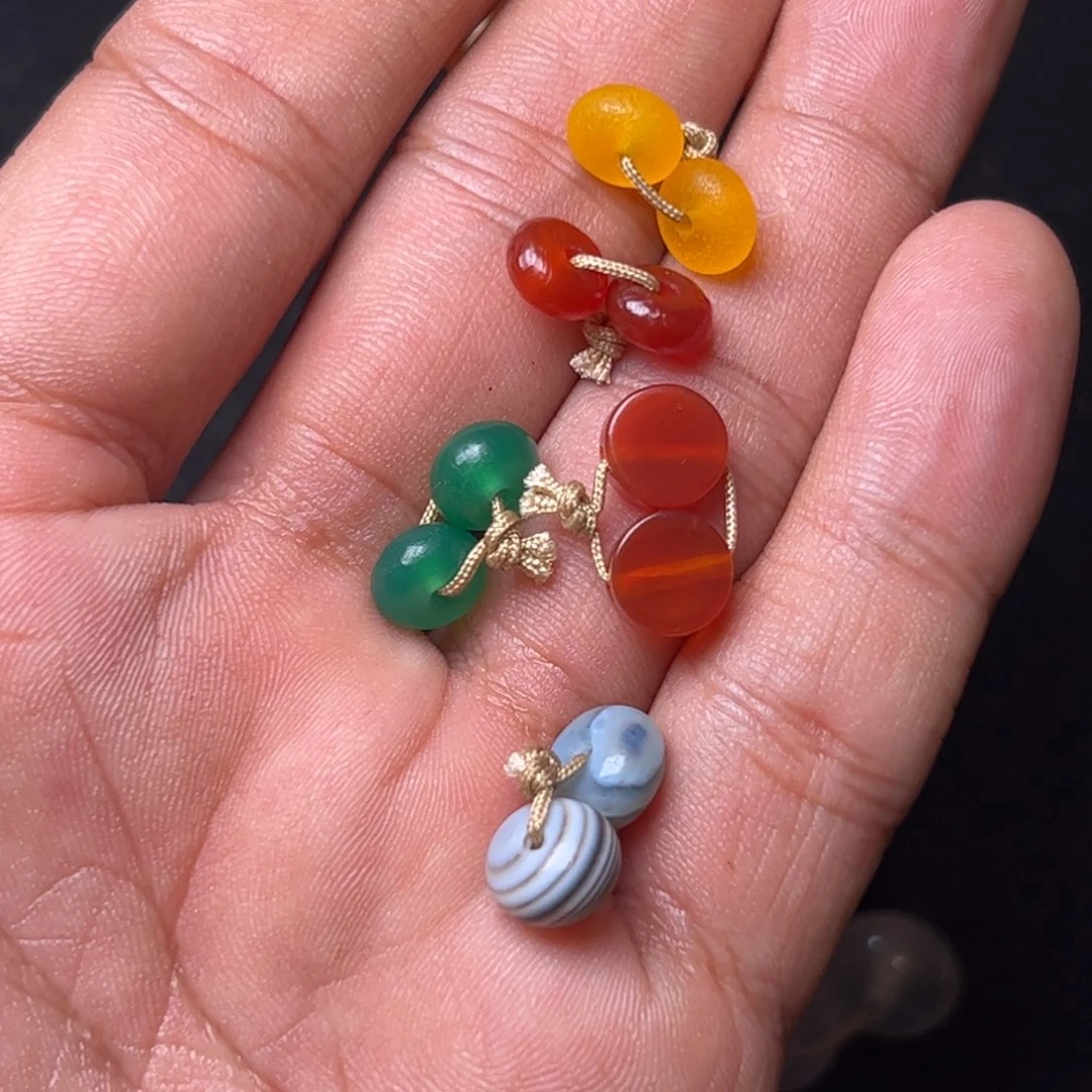 梓***煜玛瑙/玉髓未镶嵌配饰