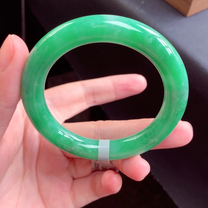 未镶嵌手镯（圆镯）翡翠翡翠