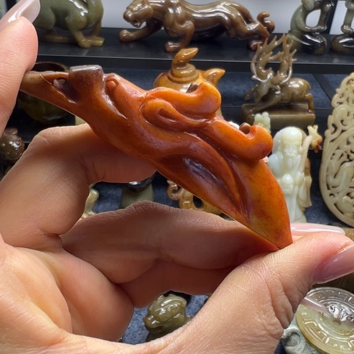 和田玉未镶嵌车挂