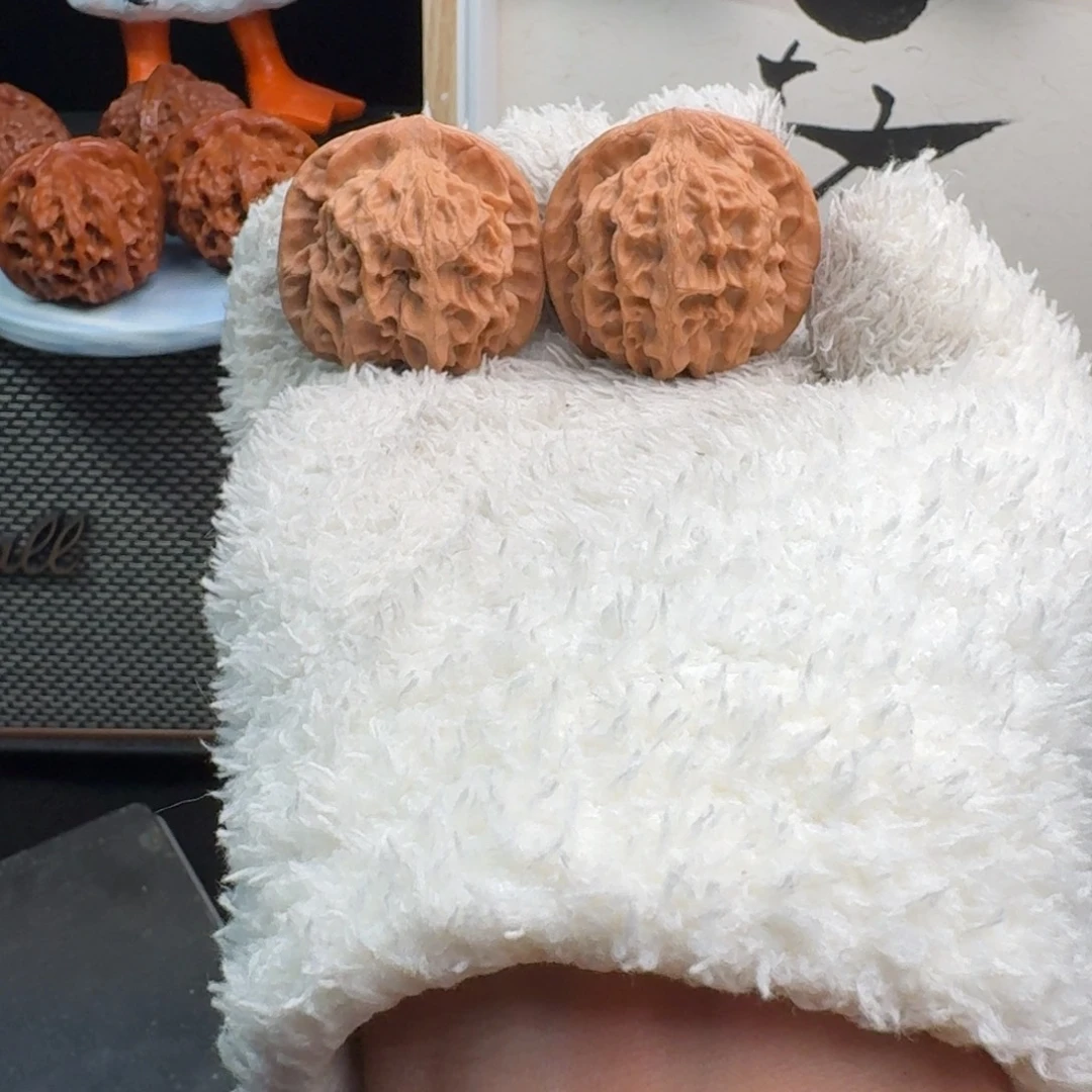 普***维文玩核桃吊坠3904天地