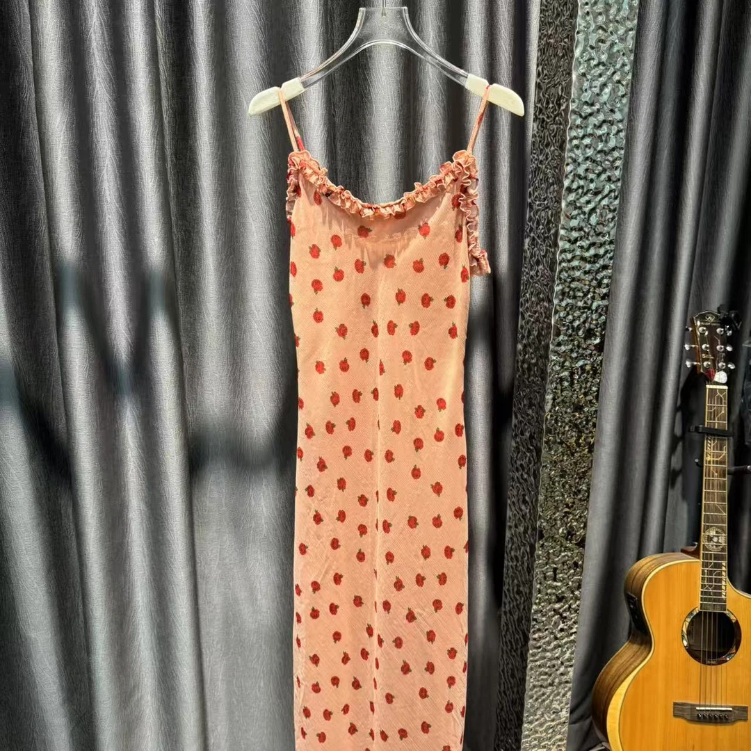 【发花专属】2025新款粉色山茶花木耳边度假风连衣裙