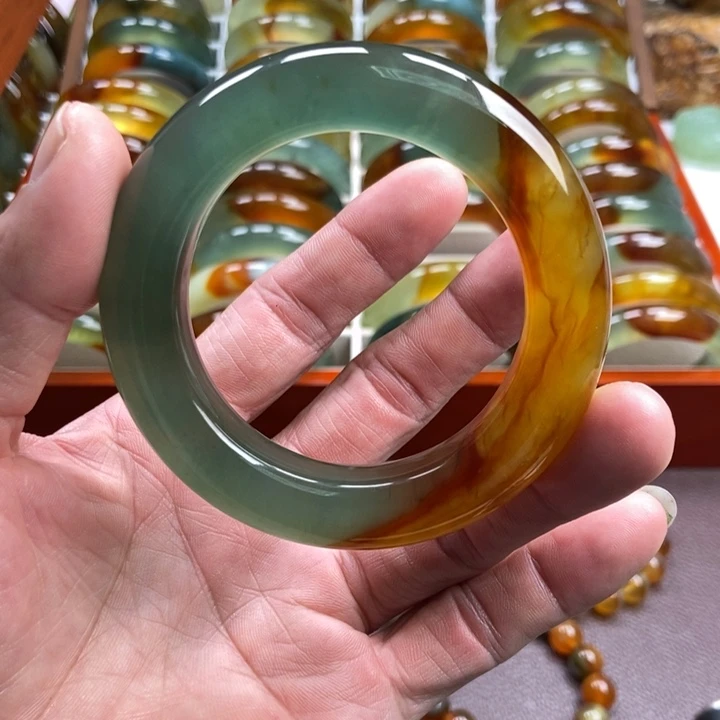 月***白蛇纹石玉未镶嵌手镯手串挂件