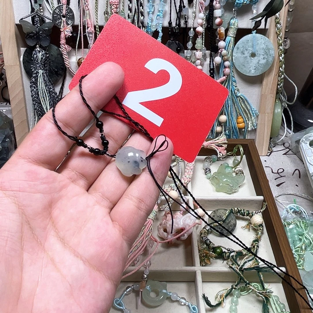 合金蛇纹石玉颈饰