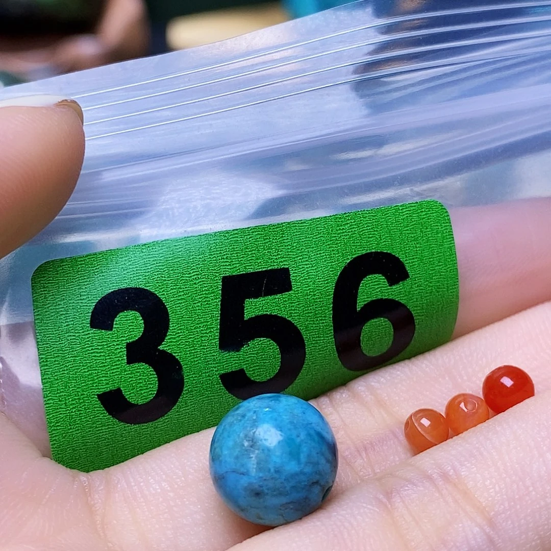 未镶嵌南红玛瑙珠宝奇石