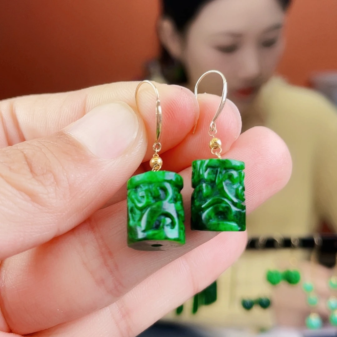 翡翠18K金镶嵌耳饰