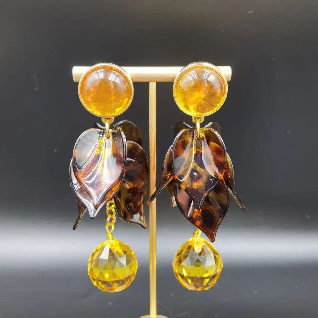 铜合金亚克力耳饰 【伊琳甄选】叶片豹纹耳饰