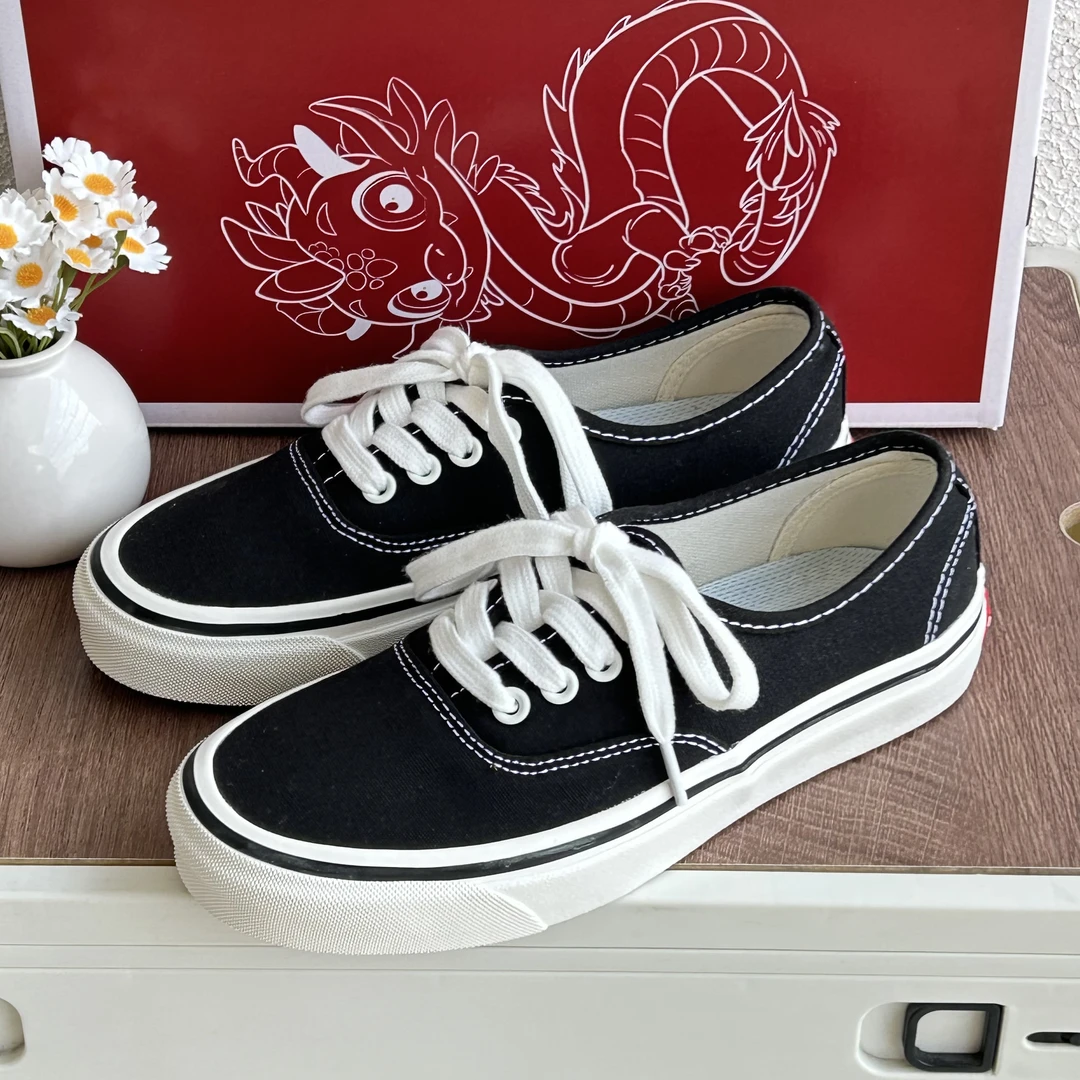 LONGXINGKE龙行客学生板鞋潮鞋情侣经典黑白平底透气低帮帆布鞋