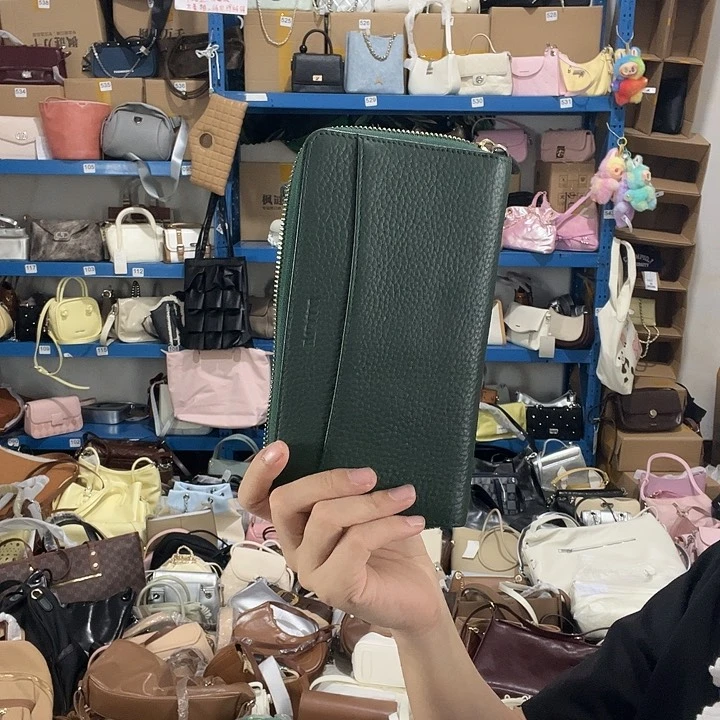 蚕丝不****财健健康康平平安安
