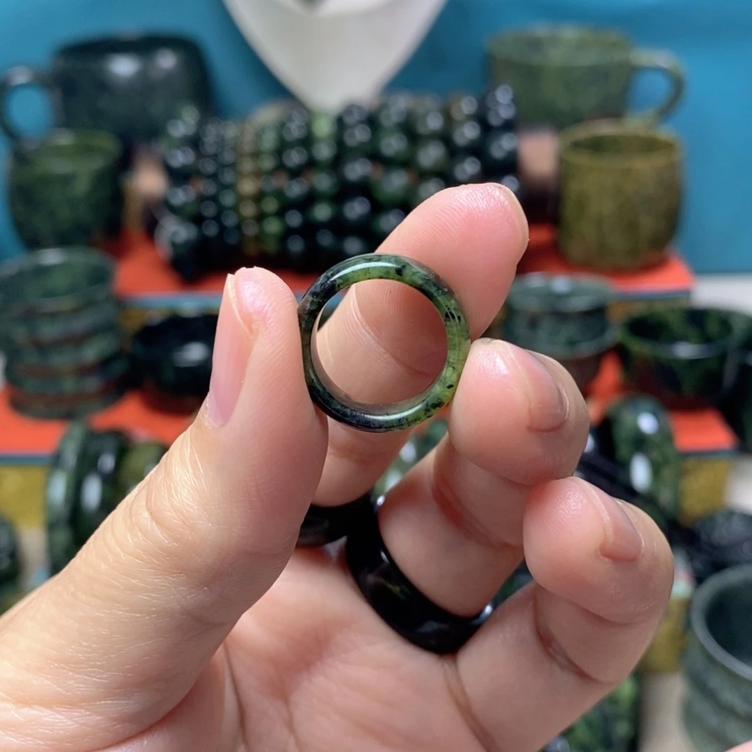 小***雨蛇纹石玉未镶嵌吊坠(不含链)