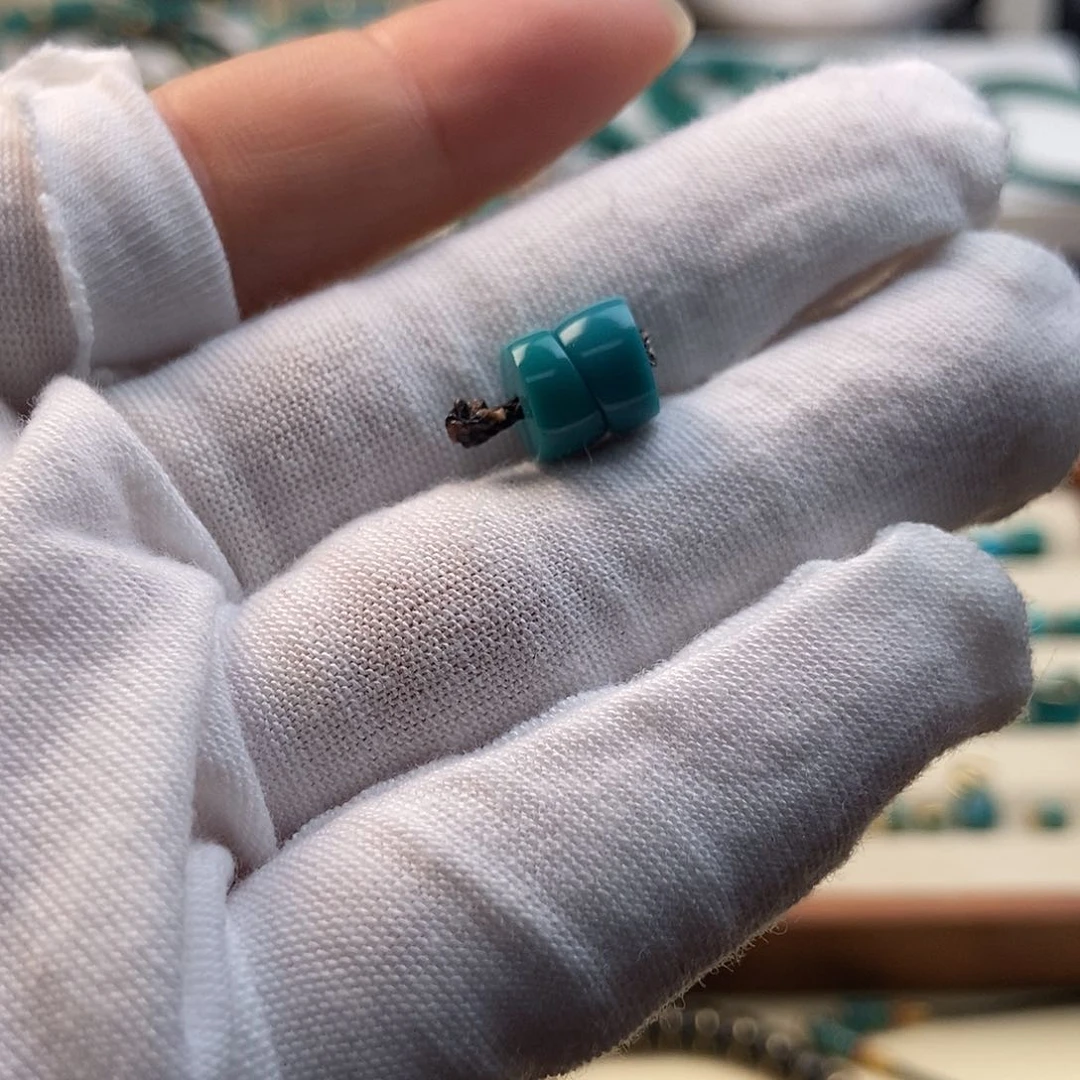 绿松石配饰未镶嵌