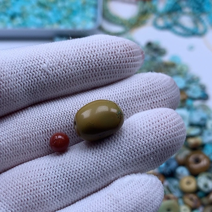 南红玛瑙未镶嵌珠宝奇石