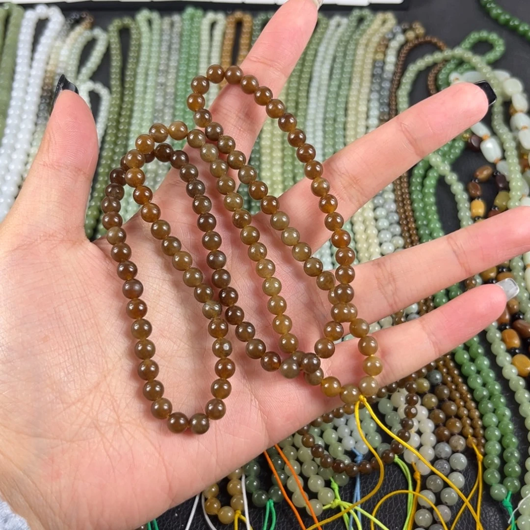 矮***3和田玉未镶嵌颈饰