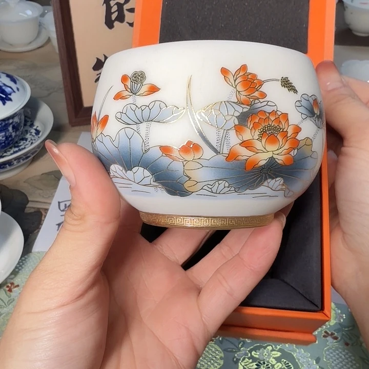 素烧羊脂玉主人杯满堂荷趣