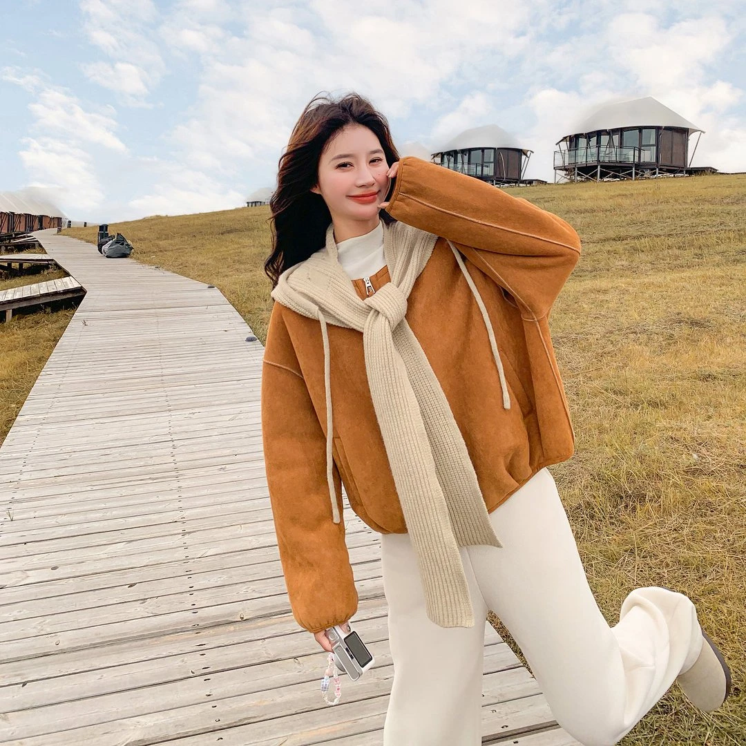 黄棕色麂皮绒羊羔毛外套女冬季2025新款短款棉服韩系加绒皮毛一体