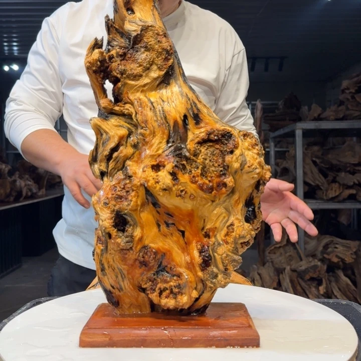 木哲*王一刀琥珀木179