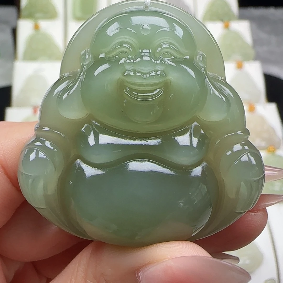 吉***p和田玉足金镶嵌颈饰