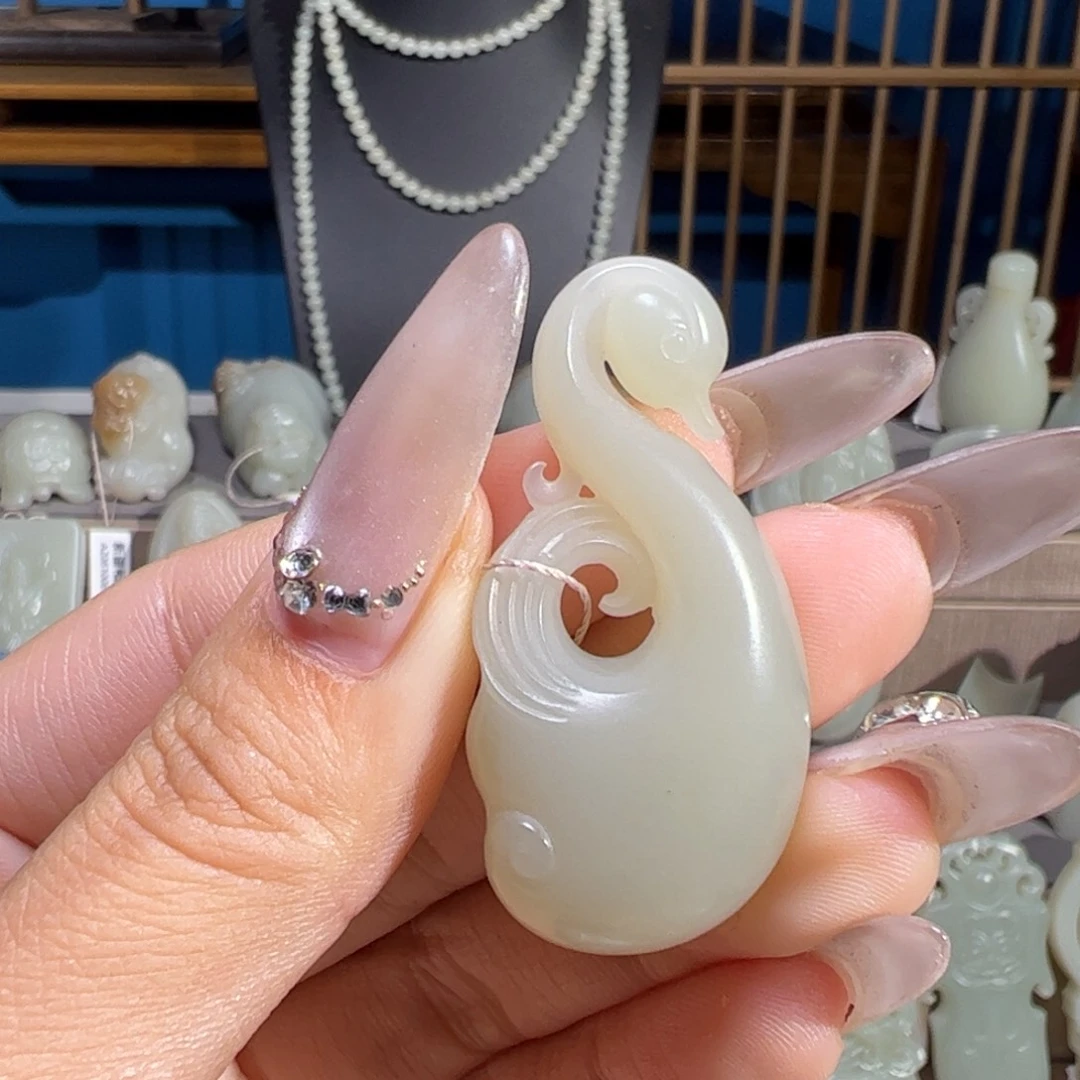 和田玉（糖玉）未镶嵌颈饰