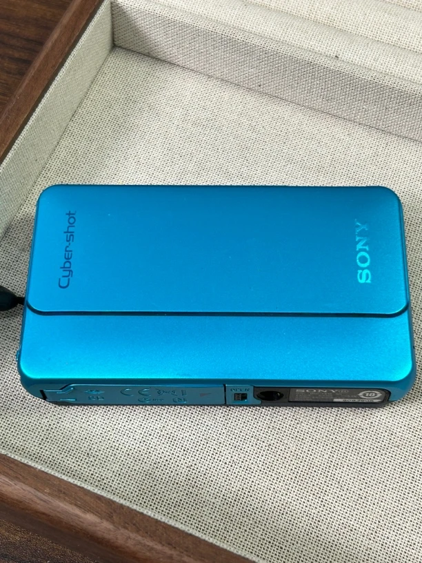 9新 Sony/索尼 tx10 蓝色 机身有裂 高清滑盖ccd数码相机