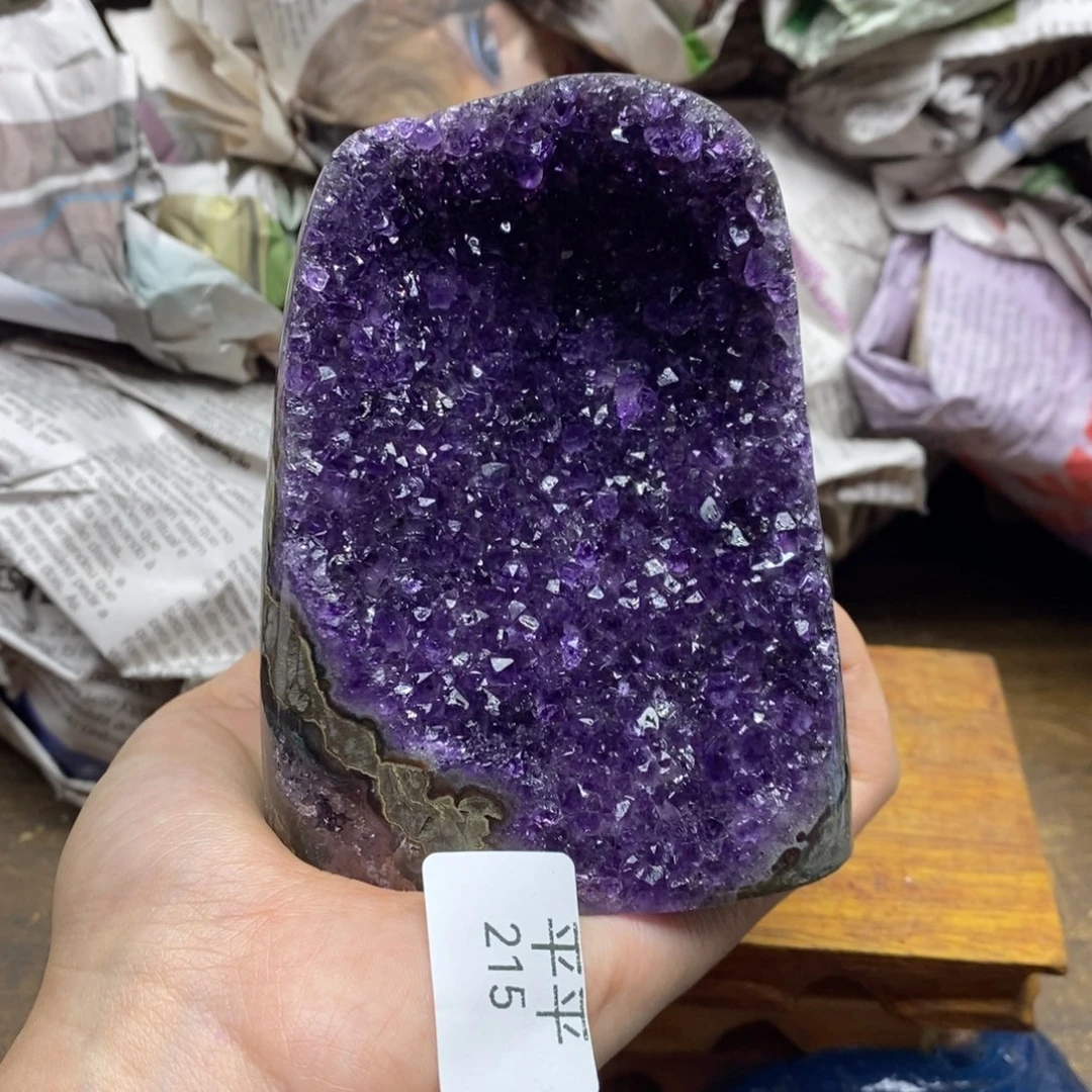 紫晶乌拉圭未镶嵌