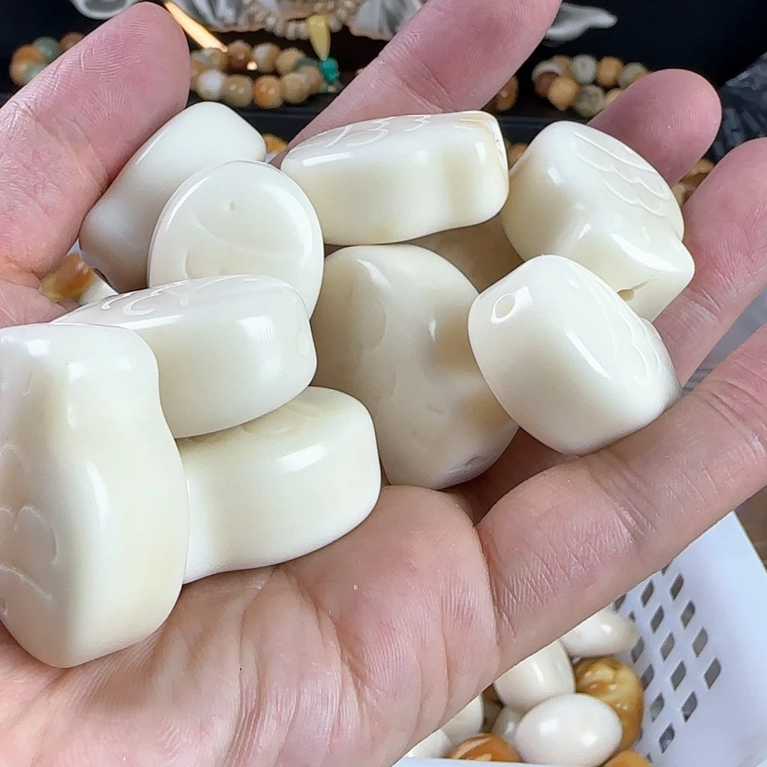 菩提根/象牙果手串瑕疵大鱼饼4颗孔道有裂