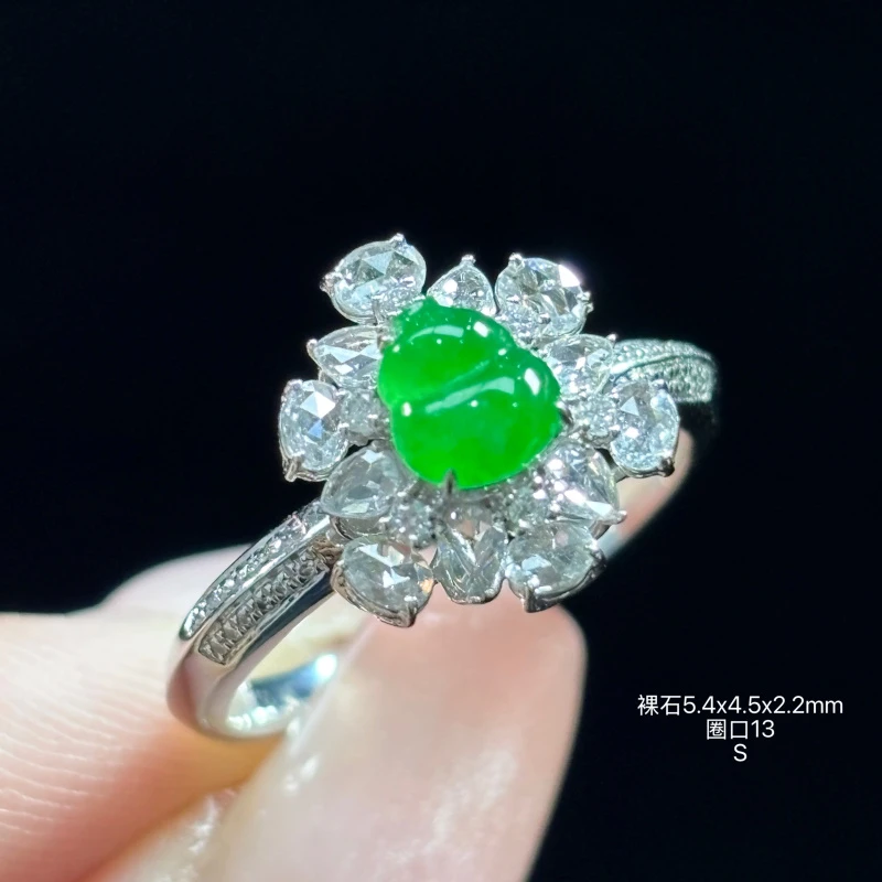 18K金镶嵌缅甸天然翡翠A货冰阳绿葫芦花朵款戒指S(下单咨询客服)
