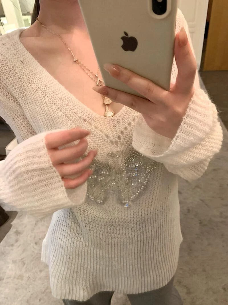 韩系温柔蝴蝶立体钉珠镂空毛针织衫秋设计感小众慵懒毛衣女显瘦