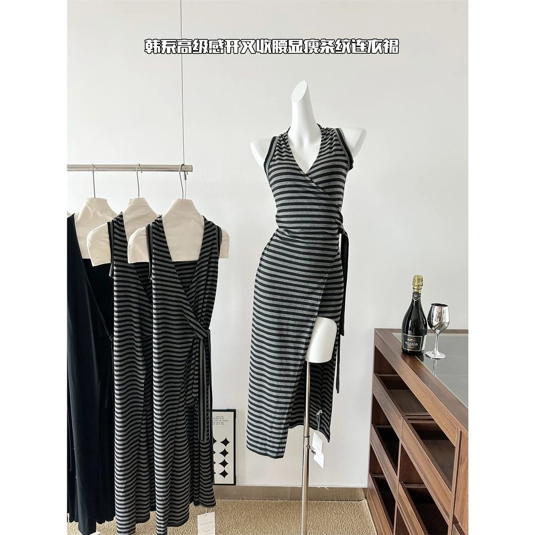 韩版时尚气质高级感无袖条纹绑带连衣裙显瘦韩系中长款收腰秋季