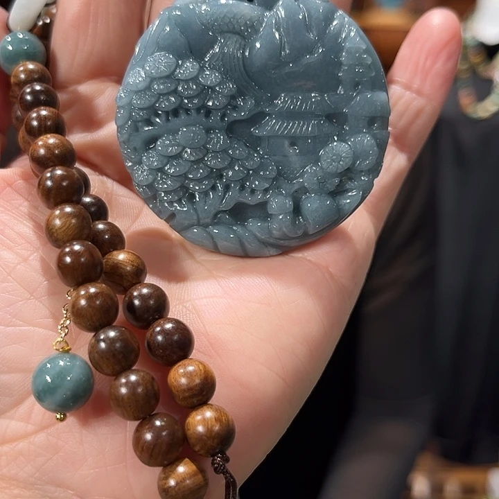 颈饰未镶嵌和田玉