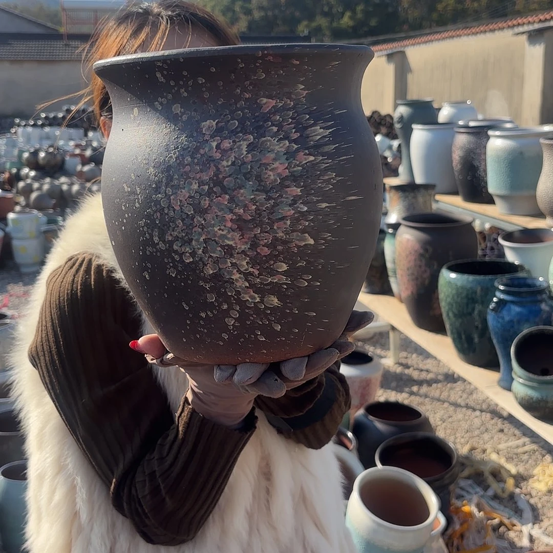 口22高23一个黑泼墨
