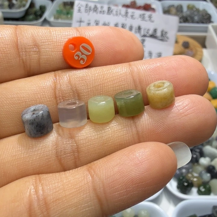 和田玉未镶嵌珠宝奇石