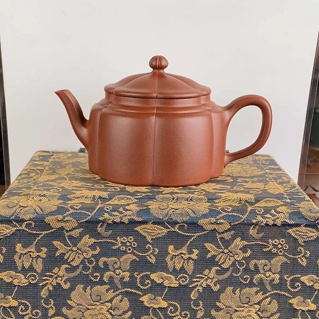 紫砂茶壶云*宜兴紫砂工艺美术精品