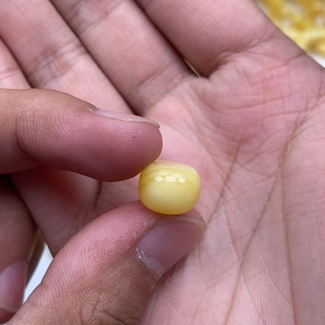 琥珀未镶嵌珠宝奇石11.6尺寸
